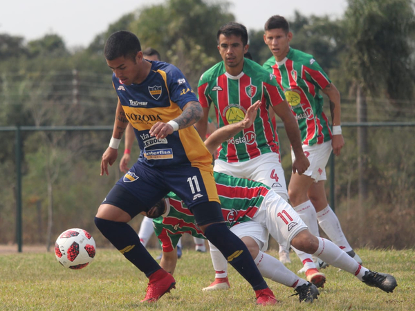 Intenso empate entre Fulgencio Yegros y Trinidense