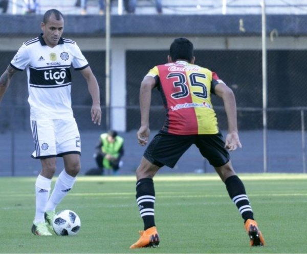 Olimpia y Santaní se enfrentan esta tarde en el Para Uno - ADN Paraguayo