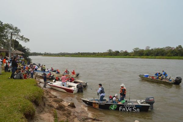 Exitosa competencia de pesca en San Pedro - Polideportivo - ABC Color