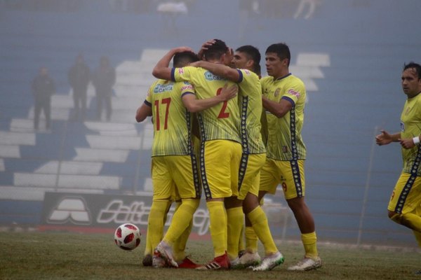 Capiatá cambió su DT
