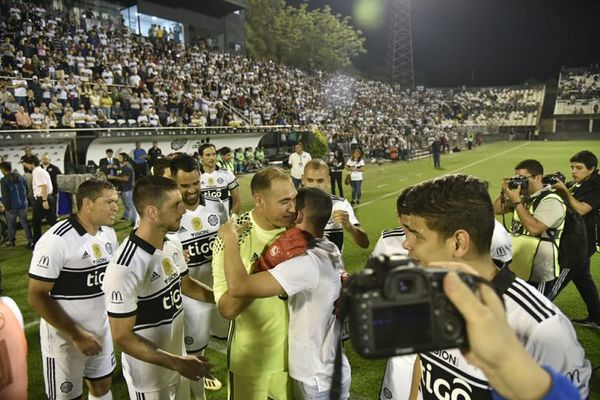 El adiós de Sánchez - Fútbol - ABC Color