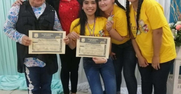 Ganan primer puesto en feria científica