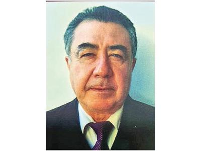 Duarte Flores presentó libro