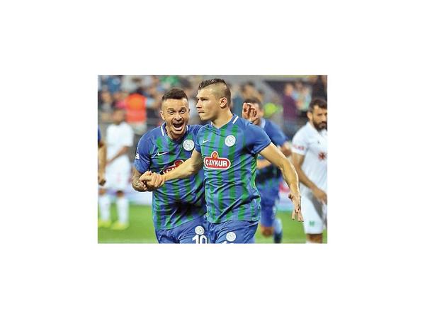 Samudio respondió con gol