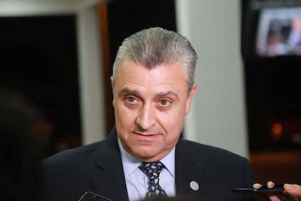 Delegación paraguaya gestiona extradición de Arrom y Martí en Uruguay
