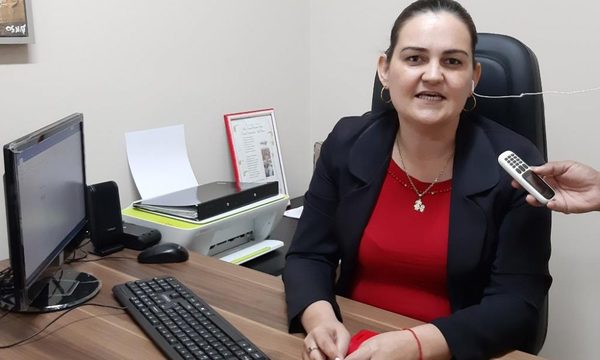 Oposición podría llevar a la Fiscalía los “fatos” de Vaesken con almuerzo escolar