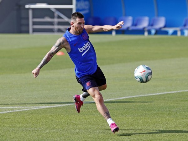 Messi sigue haciendo trabajo en solitario