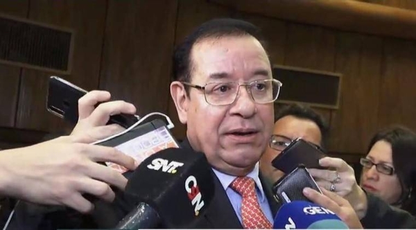 HOY / Desafuero de Miguel Cuevas será el primer punto este martes