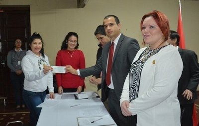 Un total de 24 internos fueron beneficiados para acceder a becas universitarias - Digital Misiones