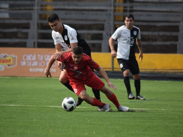 Apasionante lucha por el ascenso en el torneo de la B