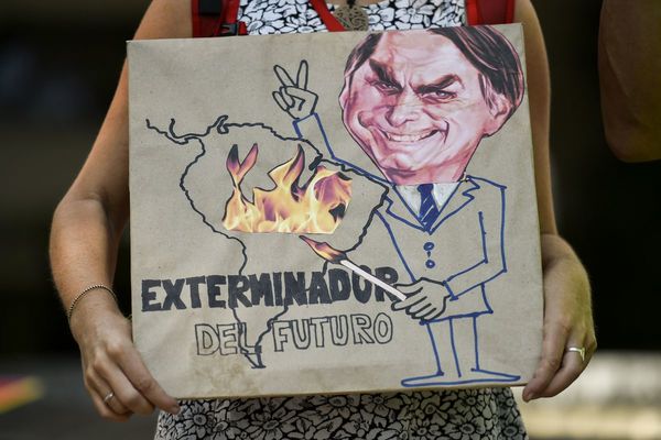 Fuerte caída en la popularidad de Bolsonaro