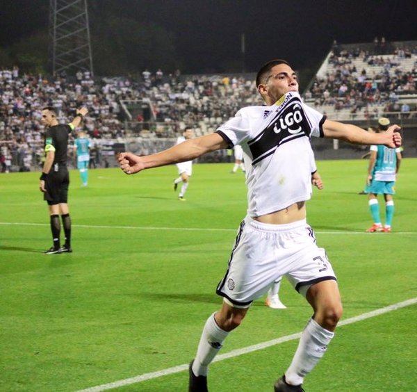 Erik López: “fue un sueño debutar con Olimpia, el club de mis amores”