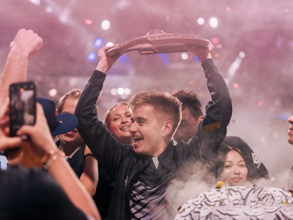 Dota 2: Más de USD 34 millones en la final del TI9