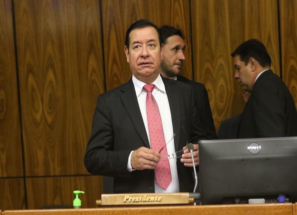 Diputados trata en sesión extra el desafuero de Miguel Cuevas