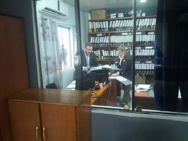 Allanan Municipalidad de Capiibary tras denuncia