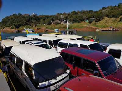 En solo cuatro minutos despachan 10 furgones en el puerto Tres Fronteras