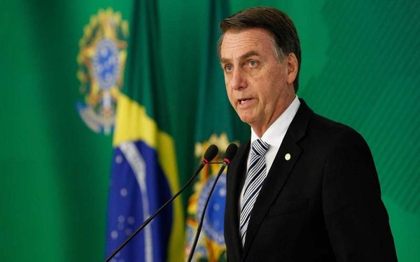 Bolsonaro rechaza la ayuda del G7 para combatir los incendios en la Amazonia » Ñanduti