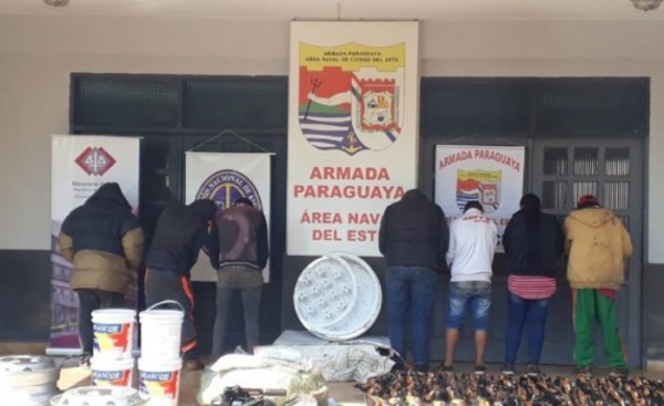 Cuatro imputados por intento de contrabando de neumáticos