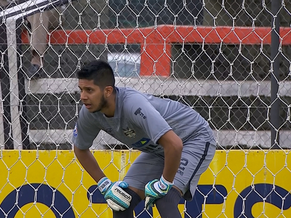 Miguel Martínez repite como mejor arquero de la fecha