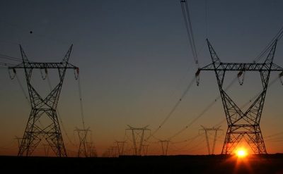 Un cuarto de siglo sin acceso a energía propia