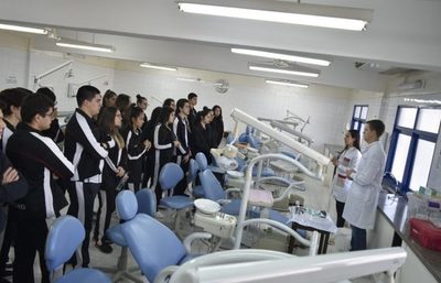MÁS DE 700 ESTUDIANTES VISITARON LA CATÓLICA EXPONE