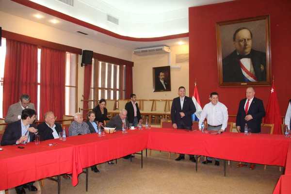 Cartes en la Junta: “Que el gobierno entienda que el Partido Colorado va a estar a su lado" - ADN Paraguayo
