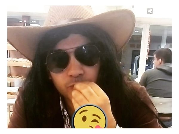 Aparece imitador de Mario Cimarro