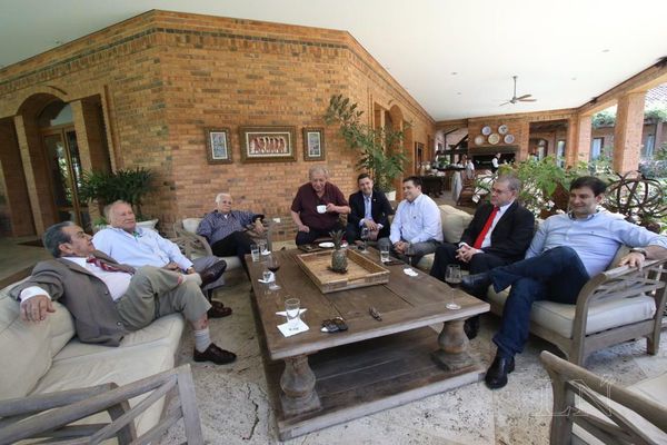 Históricos de ANR sellan unidad con miras a elecciones del 2020