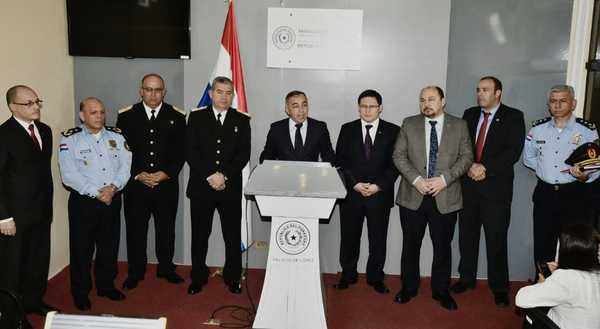 Operativo Barrera: Incautan mercaderías por valor de Gs. 2.500 millones - .::RADIO NACIONAL::.