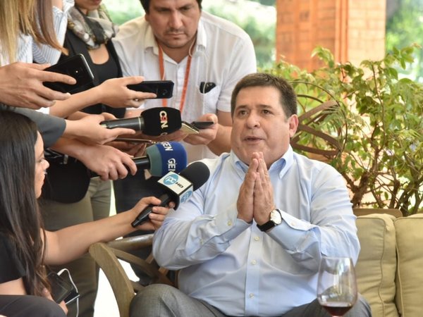 Horacio Cartes pide personas más idóneas en el Gobierno