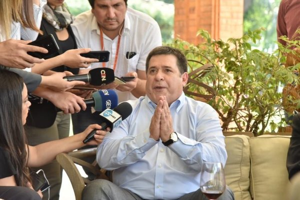 Horacio Cartes pide personas más idóneas en el Gobierno
