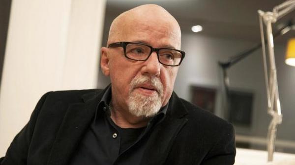 Paulo Coelho se avergüenza de la actitud de Bolsonaro » Ñanduti