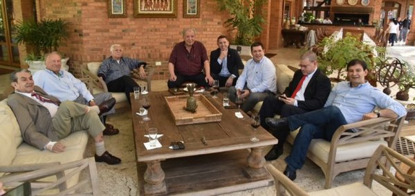 Horacio Cartes pide personas más idóneas en el GobiernoV