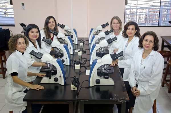 Descubriendo el mundo de las mujeres que hacen ciencia en Paraguay