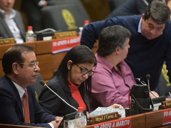 Para cubrir la mala administración de Cuevas reprograman presupuesto