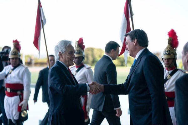 El presidente Piñera llega a Brasilia para examinar incendios con Bolsonaro | .::Agencia IP::.