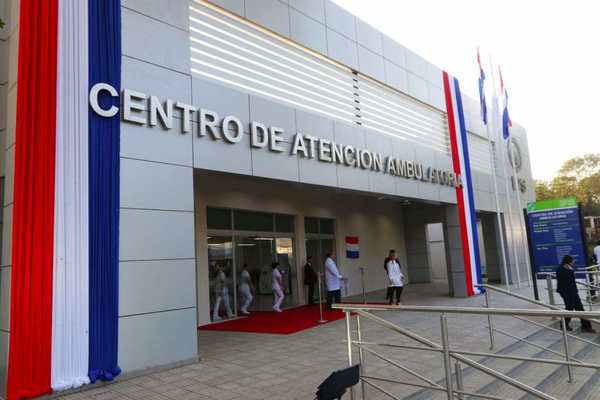 Inauguran nueva policlínica del IPS, con 96 nuevos consultorios - ADN Paraguayo