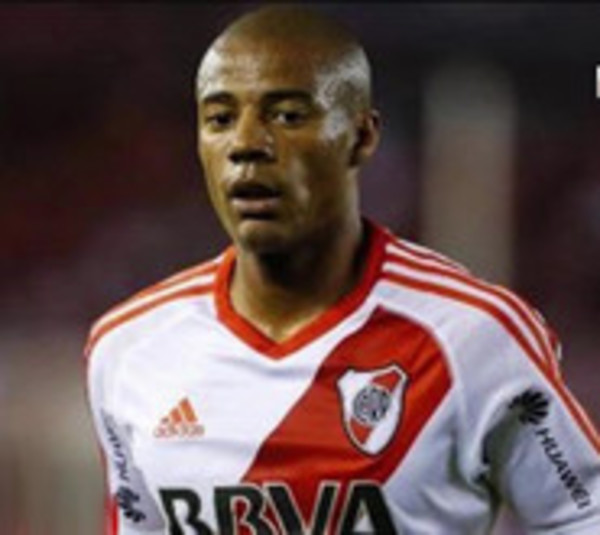 Jugador de River Plate con orden de captura en Paraguay - Paraguay.com