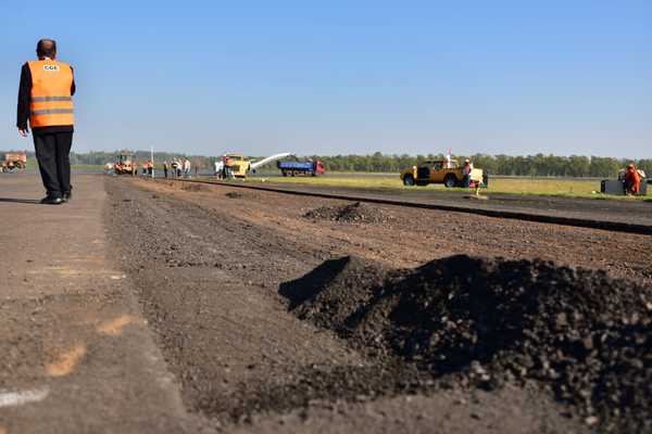 Continúan las obras de mantenimiento de la pista principal del Silvio Pettirossi | .::Agencia IP::.