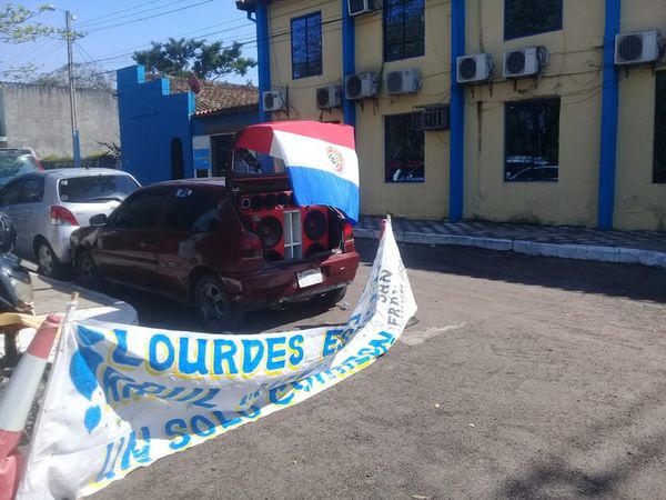 Liberales celebran rechazo de intervención municipal en San Antonio - Nacionales - ABC Color