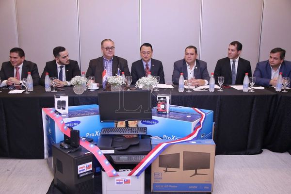 Fortalecerán agencias regionales de repatriados en todo el país