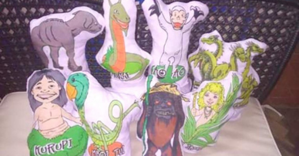 Almohadas de kurupi para alegrar fiestas de solteras