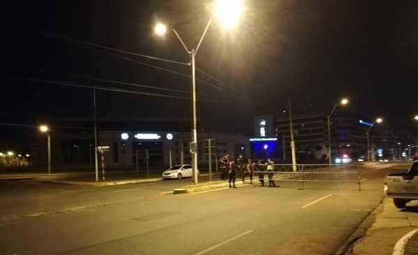 HOY / Hinchas de Cerro explotaron petardos a metros de hotel donde se hospeda River