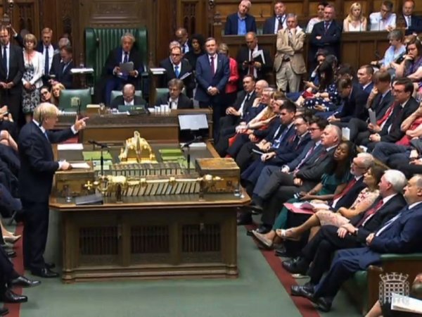 Cierre del Parlamento sumerge al Reino Unido en una grave crisis