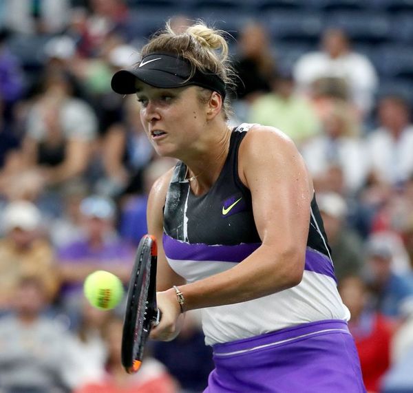 Victoria de Federer en medio de retrasos - Deportes - ABC Color