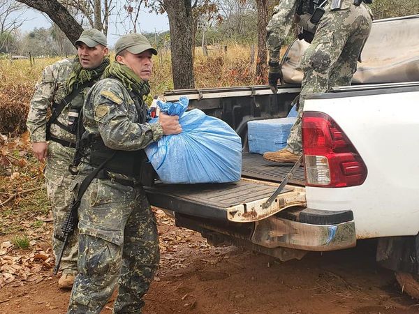 Fiscal imputó a 10 presuntos narcos por tráfico de 2388 kilos de cocaína