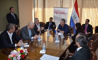 HOY / Empresarios e investigadores muestran interés en producir cannabis medicinal en Paraguay