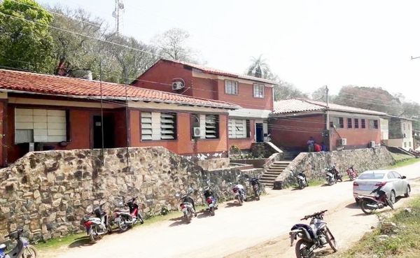 Insumos y medicamentos llegan a Hospital de Fuerte Olimpo tras denuncias y destitución de directora - Nacionales - ABC Color