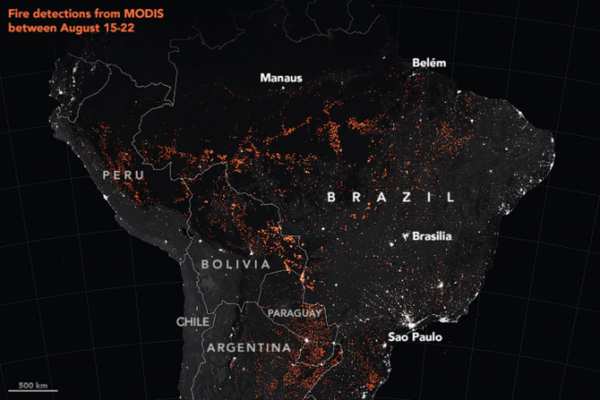 Bolsonaro decreta suspensión de quemas para frenar incendios amazónicos