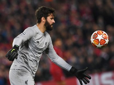 Alisson Becker, elegido mejor portero de la temporada 2018/19